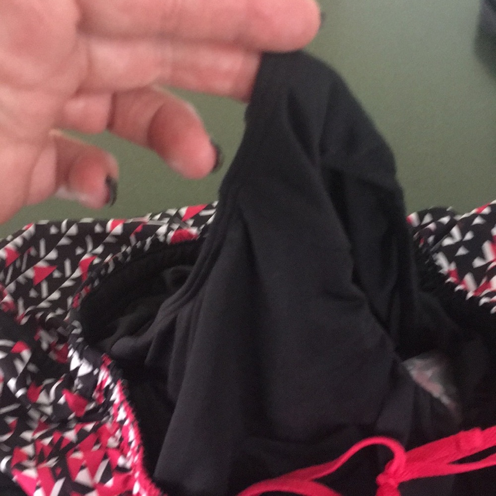 Under armour  sport shorts - Picture 2 of 8